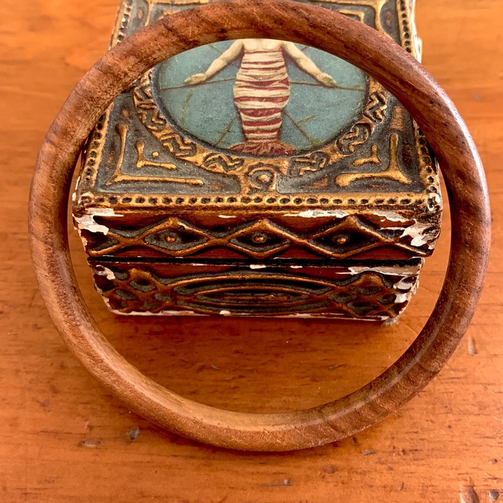 Vintage 80’s wooden bangle bracelet